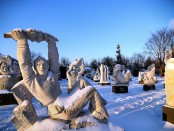 Скульптуры зимой